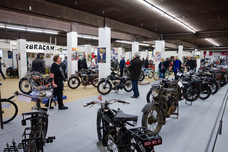Photos de l'exposition ARBRACAM à AUTO MOTO RETRO 2016